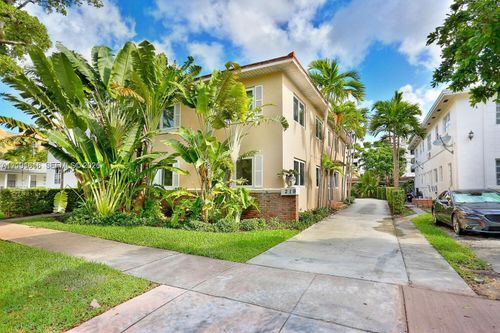 2-219 Menores Ave, Coral Gables, FL, 33134-3945 | Card Image