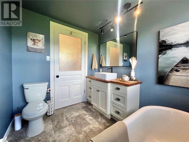 4784 Ivy Rd, House other with 5 bedrooms, 5 bathrooms and 5 parking in Eagle Bay BC | Image 45