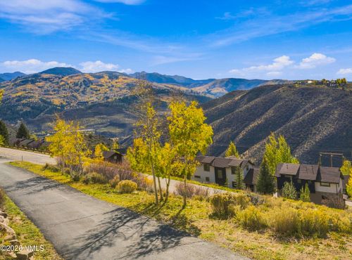 c-1084 W Wildwood Rd, Avon, CO, 81620-5696 | Card Image