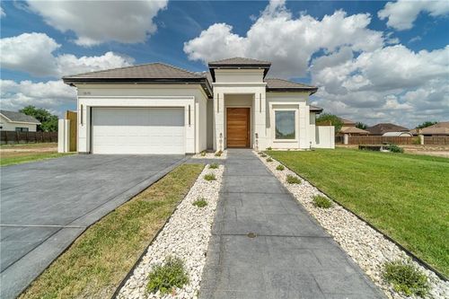 1615 Villa Centenario St, Mission, TX, 78572-2337 | Card Image