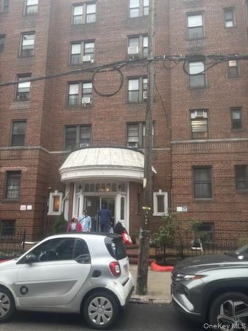 2f-65-38 Booth St, Rego Park, NY, 11374-4117 | Card Image