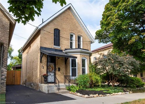 12 Pearl St, Brantford, ON, N3T3N4 | Card Image