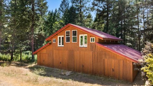 17607 Hooker Oak Rd, Nevada City, CA, 95959 | Card Image