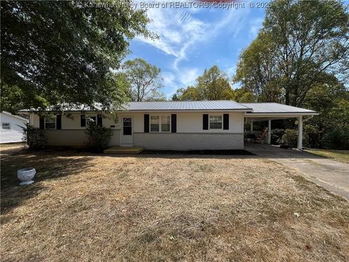 226 Simmons Dr, Ripley, WV, 25271-1337 | Card Image