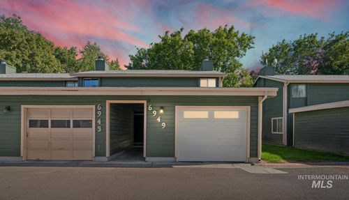 6949 W Maxwell Ln, Boise, ID, 83704-8525 | Card Image