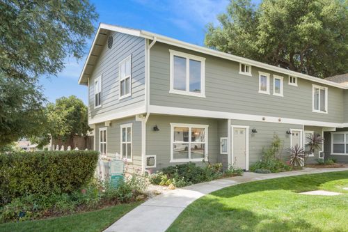 581 Central Ave, Buellton, CA, 93427-9746 | Card Image