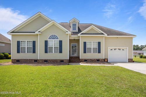 272 Primrose Ln, Winterville, NC, 28590-9775 | Card Image