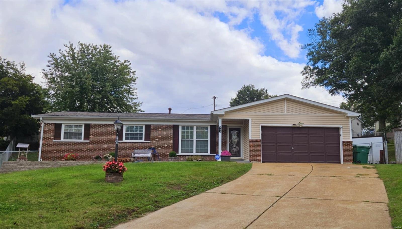 Karon Dr, Pevely, MO 63070