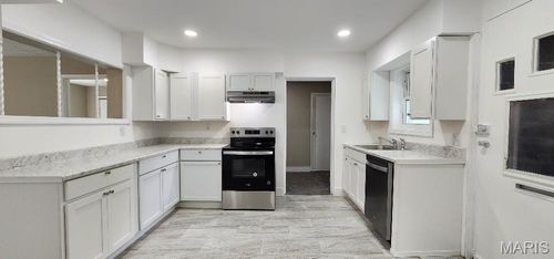 115 N 5th St, De Soto, MO, 63020-1756 | Card Image