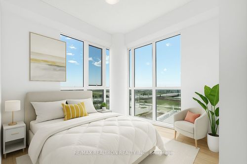 819-60 Honeycrisp Cres, Concord, ON, L4K0N5 | Card Image