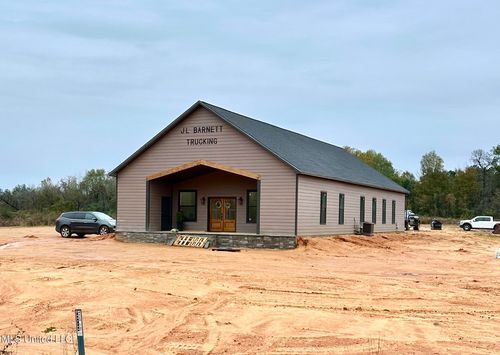 1031 Industrial Park Rd Ne, Brookhaven, MS, 39601-9075 | Card Image
