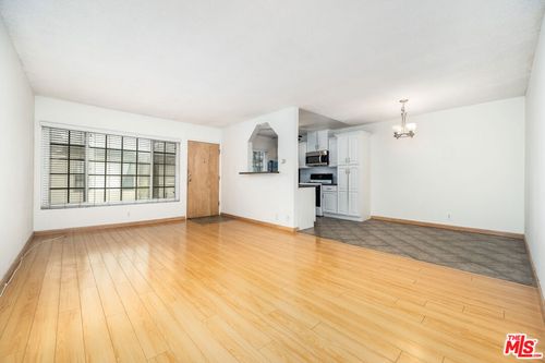 8-1937 S Shenandoah Street, Los Angeles, CA, 90034 | Card Image