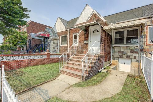 2537 89th Street, New York, NY, 11369 | Card Image