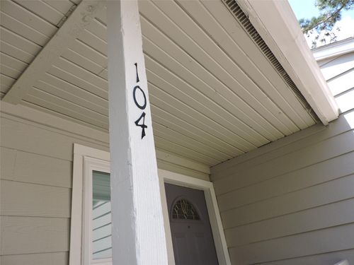 104-17401 Red Oak Dr, Houston, TX, 77090-1262 | Card Image