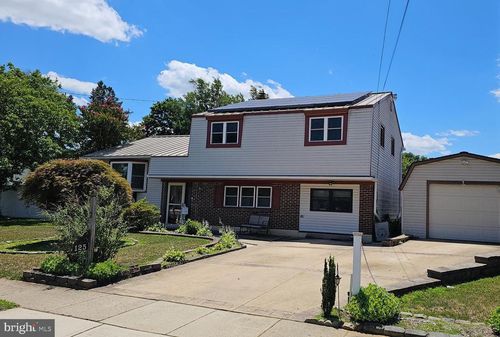 125 Colonial Rd, EDGEWATER PARK, NJ, 08010-1917 | Card Image