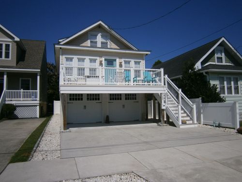 105 W 13th Ave, North Wildwood, NJ, 08260-2705 | Card Image