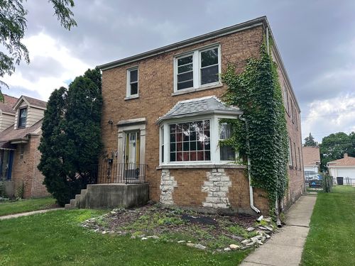 5038 N Mango Ave, Chicago, IL, 60630-4927 | Card Image