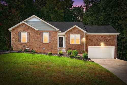 325 Dunbrook Dr, Clarksville, TN, 37043-7416 | Card Image