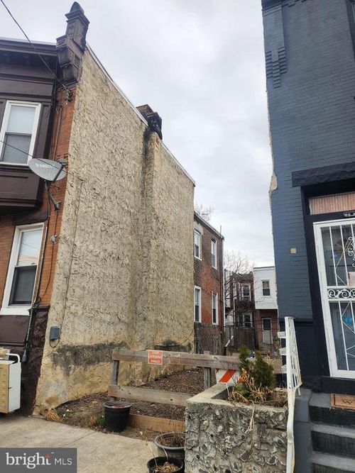 2439 N 33rd Street, Philadelphia, PA, 19132 | Card Image