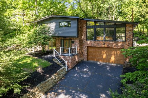 2317 Marbury Rd, Pittsburgh, PA, 15221-3669 | Card Image