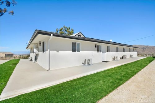 2-26346 Pawpaw Ct, Corona, CA, 92883-3136 | Card Image