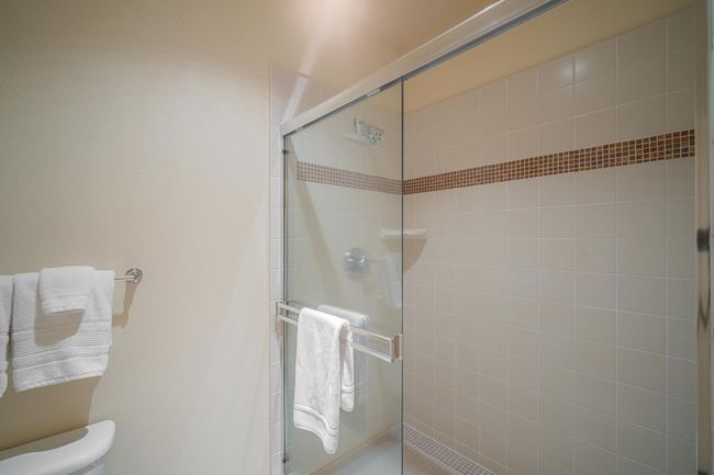 35-web-or-mls-24 Fremont Crossing-35 | Image 33