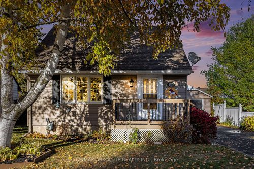 104 Third Ave, Arnprior, ON, K7S1Y8 | Card Image