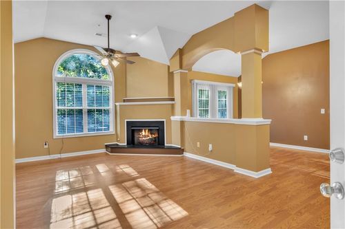 1343 Orchard Park Dr, Stone Mountain, GA, 30083-1246 | Card Image