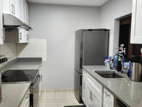 1050 Howie Ave, Coquitlam, BC, V3J1T6 | Card Image