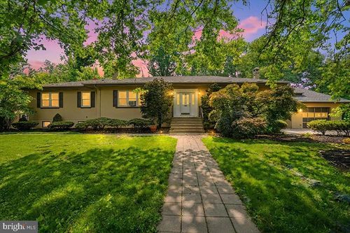 4 Orchard Ave, Bordentown, NJ, 08505-1512 | Card Image