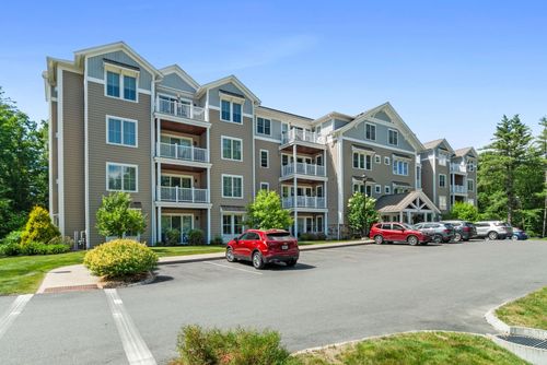 203-24 Willey Creek Rd, Exeter, NH, 03833-8812 | Card Image