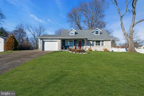 5042 Hillside Ave, BENSALEM, PA, 19020-1106 | Card Image