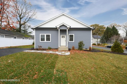 18 Georgia Ave, Port Monmouth, NJ, 07758-1264 | Card Image