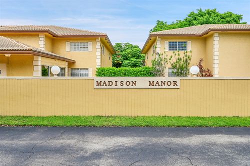 2946-2946 Coral Springs Dr, Coral Springs, FL, 33065-3867 | Card Image