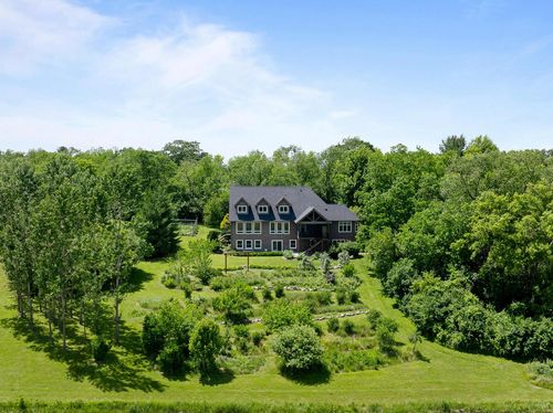 2541 South Road, Lyons, WI, 53105 | Card Image
