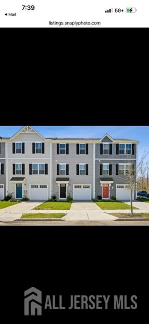 60 Rowand Way E, Clementon, NJ, 08021-4114 | Card Image