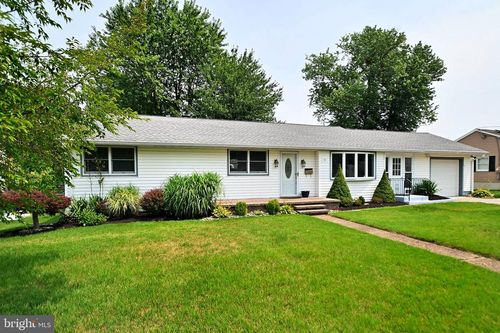 51 Macon Dr, Hamilton, NJ, 08619-1468 | Card Image