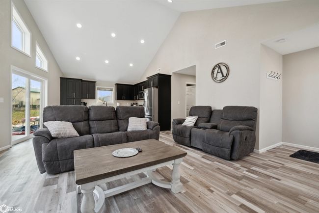 108 Wrenwood Rd, House other with 2 bedrooms, 2 bathrooms and null parking in Montezuma IA | Image 4