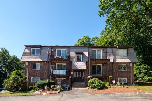 15-2 Pembroke Drive, Derry, NH, 03038 | Card Image