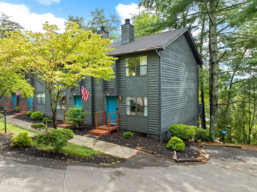 131-3690 Plaza Way, Pigeon Forge, TN, 37863-3100 | Card Image