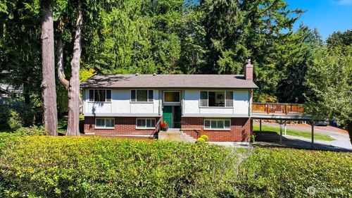 19310 37th Ave Ne, Lake Forest Park, WA, 98155-2724 | Card Image
