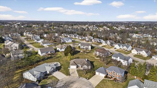 1407 Tucks Inn Ct, Lake St Louis, MO, 63367-2528 | Card Image