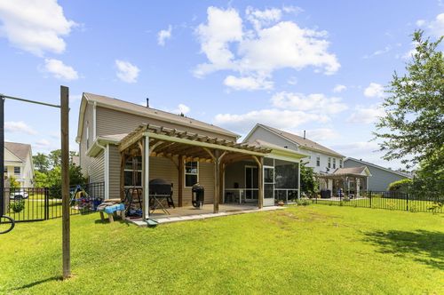 2505 Hummingbird Ln, Summerville, SC, 29483-9761 | Card Image