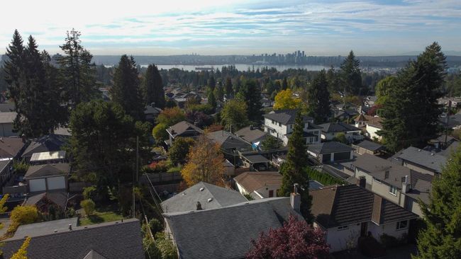 221 W 28th Street, House other with 4 bedrooms, 2 bathrooms and 3 parking in North Vancouver BC | Image 18