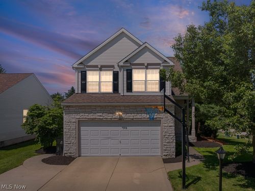 1021 Ledgestone Dr, Wadsworth, OH, 44281-8137 | Card Image