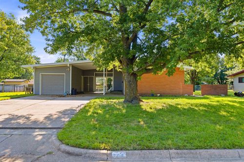 706 S Freeborn, Marion, KS, 66861 | Card Image