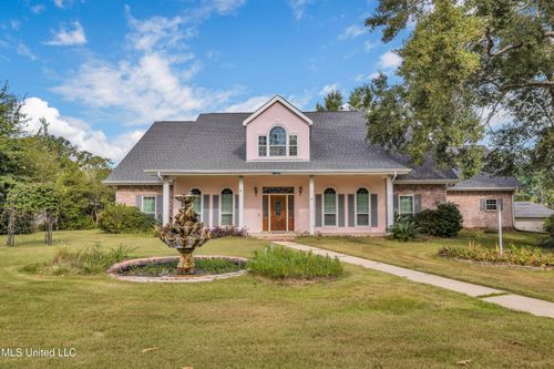 79293 Diamondhead Dr E, Diamondhead, MS, 39525-3546 | Card Image