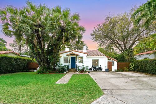 640 Ne 115th St, Biscayne Park, FL, 33161-6204 | Card Image
