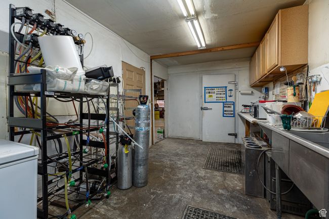 Back Room Storage and Work Space | Image 29