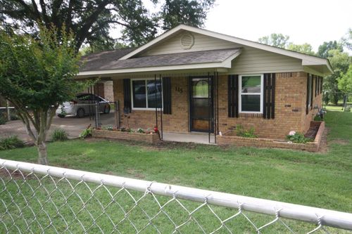 115 W Spring St, Mineral Spgs, AR, 71851-8818 | Card Image